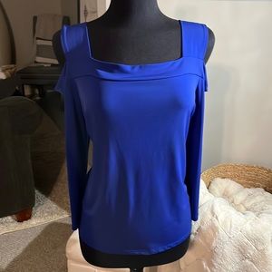 Cold shoulder top